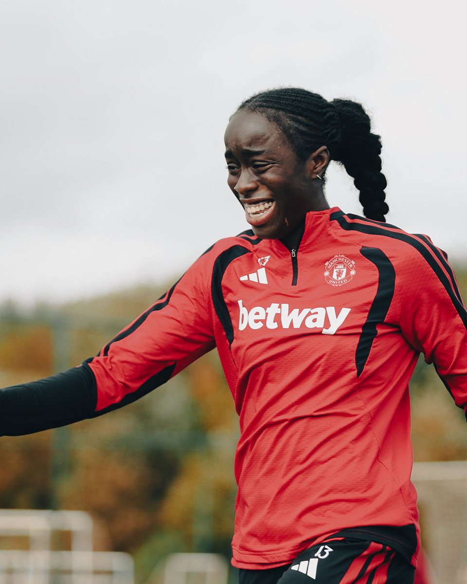 ManUtdWomen's tweet photo. Solid United vibes 🥰 https://t.co/chLdU6saZN