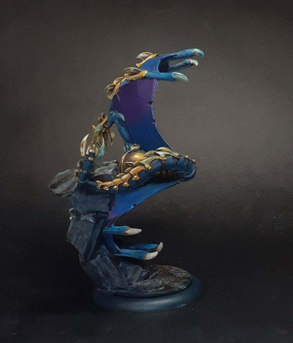 DrakeossDragoon's tweet photo. This is Sybaris a Character Warbeast from the game Warmachine. I painted him up for a local who is just starting up his Dusk Fane of Nyrro army. #Warmachine #miniature #miniaturepainting #DuskFane #steamforgedgames https://t.co/3WEDSuijY9