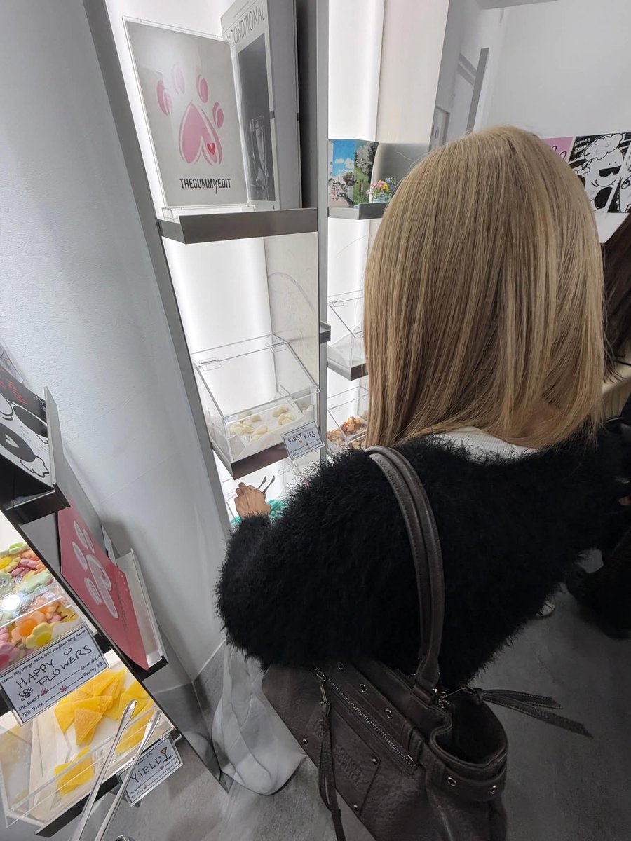 iznaplusit's tweet photo. ✉️ Naya hai ricevuto un messaggio da 🐆

#izna #이즈나 https://t.co/vFB6YZUjsw