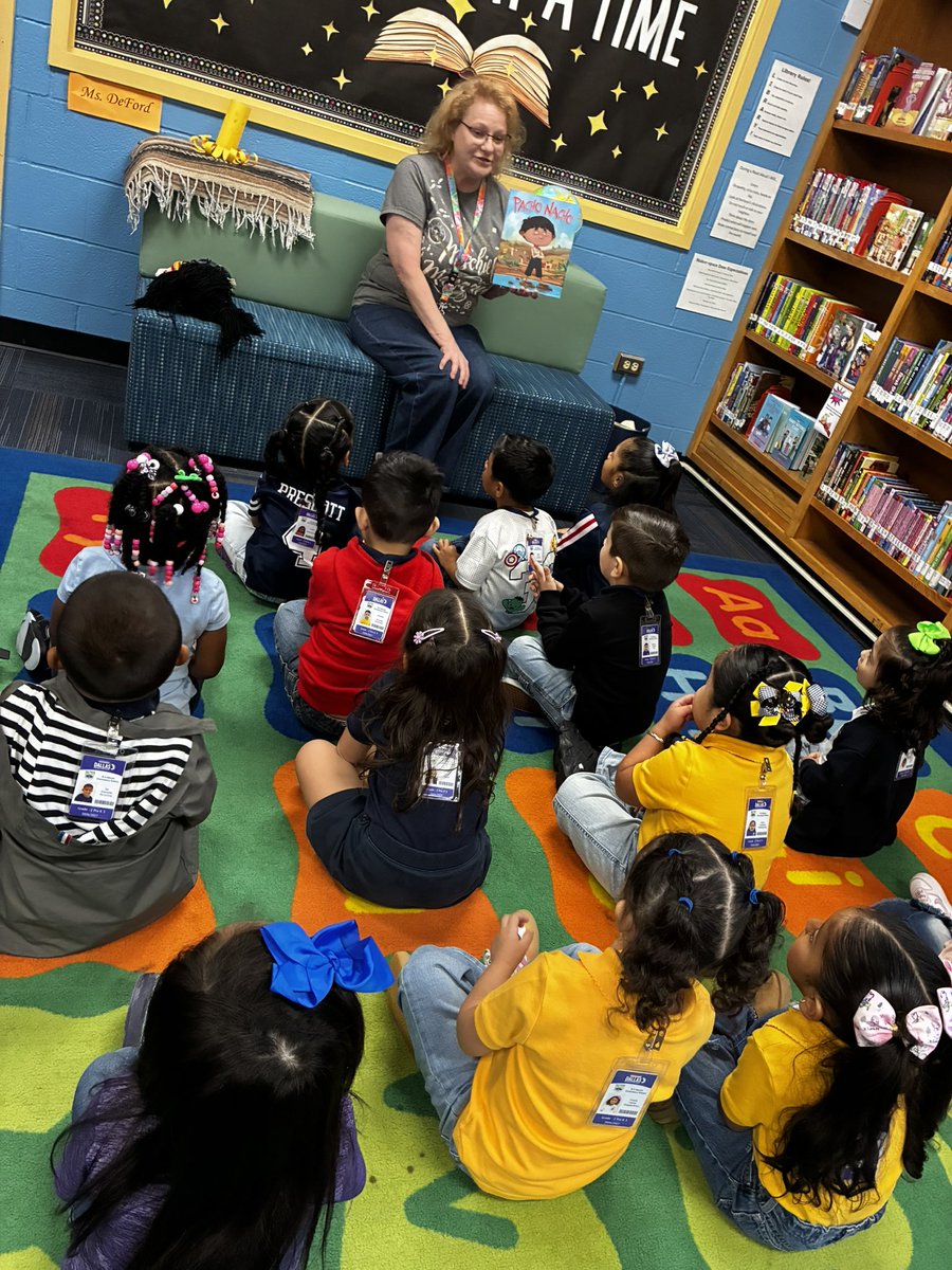 ElemMacon's tweet photo. Thank you @DISDOSI for the books to celebrate Hispanic Heritage Month &amp; our Leamos Juntos event! This week I’ve been reading Pacho Nacho in the library to my classes! We are in LOVE and laughing! @CapstonePub https://t.co/cAYuSyEftr