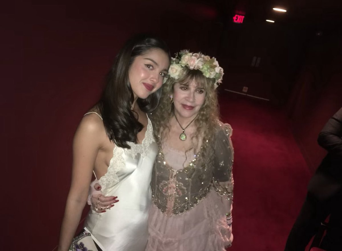 RodrigoTimes's tweet photo. Olivia Rodrigo and Stevie Nicks attend the New York City Ballet. https://t.co/QTBxfzomyZ