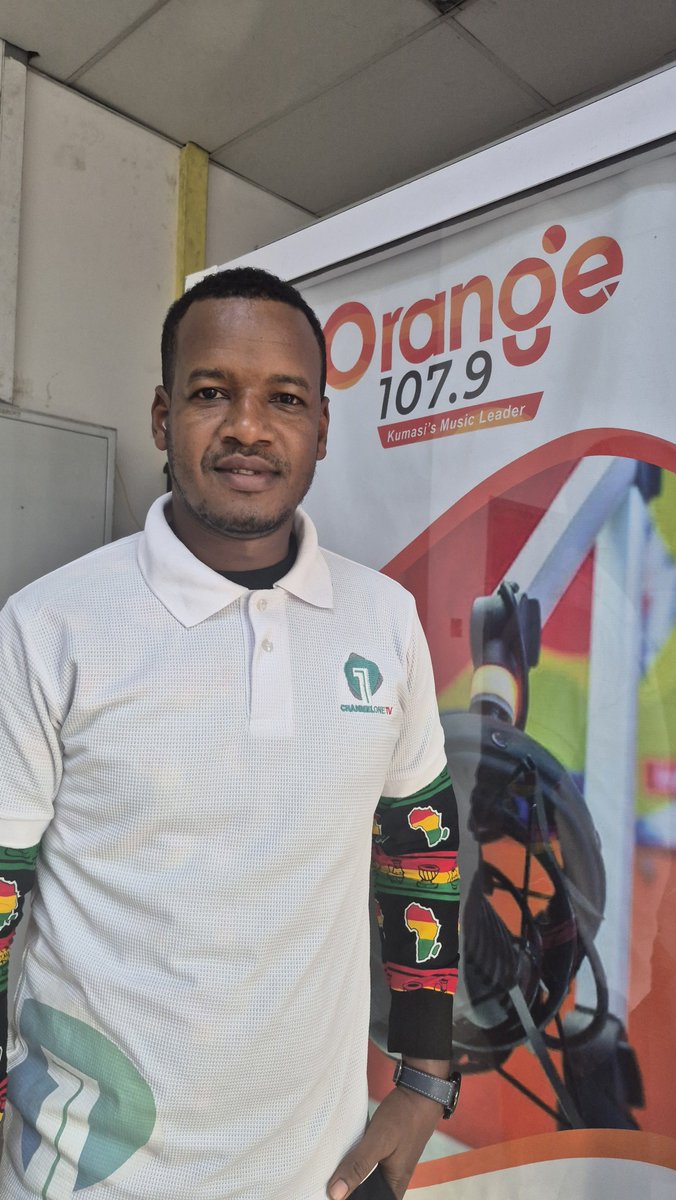 UmaruSanda's tweet photo. I'm in the studios of Orange FM in the Kumasi City Mall to bring you Eyewitness News which goes live across the country with the power of @Citi973 . Tune in and listen to us https://t.co/JiQSlOcl3w