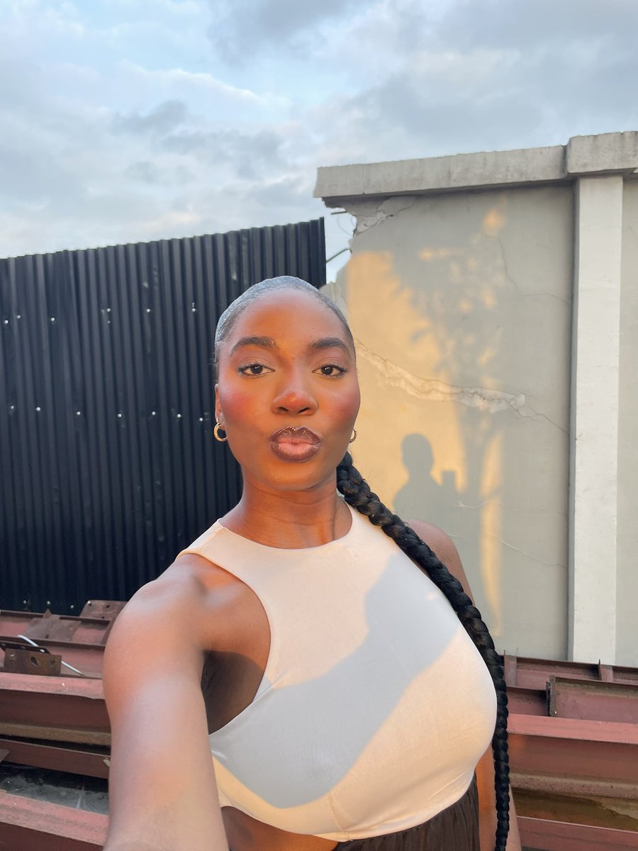 prettydarkmimi's tweet photo. Got back from work and did my makeup🤭💗 https://t.co/287ngyvByc