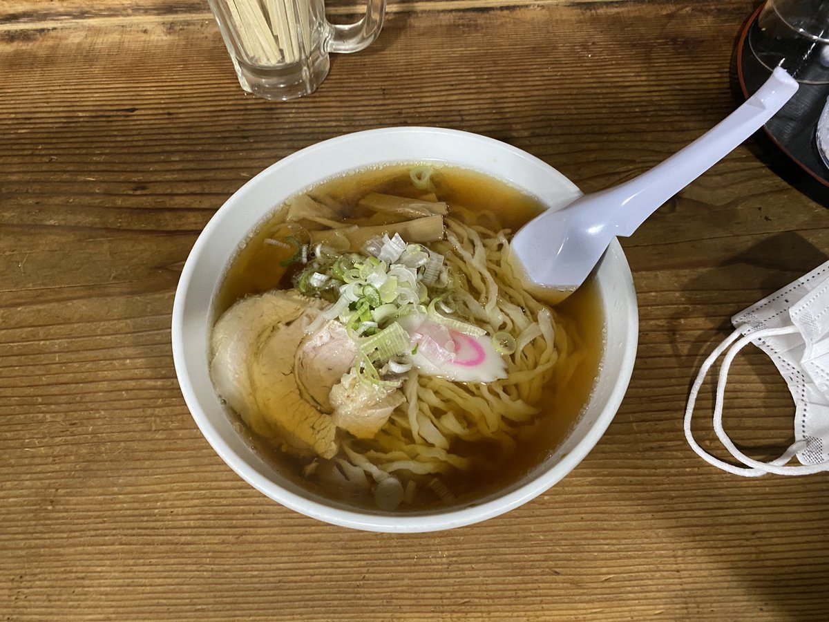 assyrossy's tweet photo. 主に市内が中心で提供する店も多いとはいえ正直以前は(今も若干)佐野らーめんという言ったもん勝ちのネーミングは提供店もある周辺市町に申し訳無さを感じていた
青竹手打ちという製法名があるのだからその辺を入れ込めなかったものか
かく言う自分が住んでいる所も合併する前は佐野ではなかった https://t.co/OGRNmKKK3g