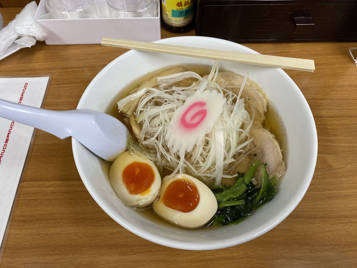 assyrossy's tweet photo. 主に市内が中心で提供する店も多いとはいえ正直以前は(今も若干)佐野らーめんという言ったもん勝ちのネーミングは提供店もある周辺市町に申し訳無さを感じていた
青竹手打ちという製法名があるのだからその辺を入れ込めなかったものか
かく言う自分が住んでいる所も合併する前は佐野ではなかった https://t.co/OGRNmKKK3g
