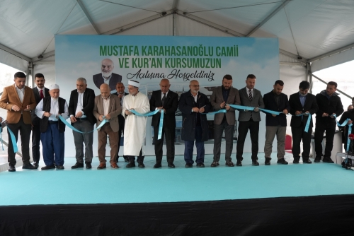 mehmettoprakk55's tweet photo. Mustafa Karahasanoğlu Camii Arnavutköy’de Dualarla İbadete Açıldı https://t.co/u2sndQ2Om6 # #Din https://t.co/DoqDDlljPD