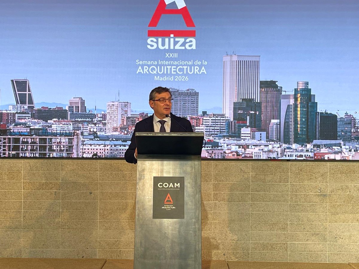 AlvaroGLopez's tweet photo. 🏛️ Hacer ciudad es un trabajo compartido entre la política y la arquitectura
🤝 Madrid afronta grandes retos y necesitamos el talento y la visión de nuestros arquitectos para construir la ciudad de las próximas décadas
Gracias al @COAMadrid por una nueva Semana de la Arquitectura https://t.co/4i8zVDWnTk