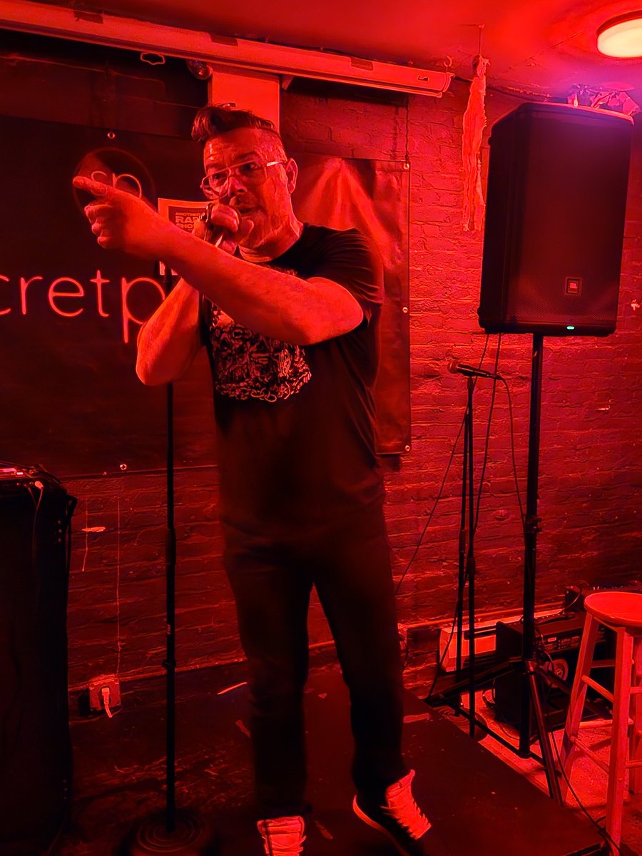 constantremind's tweet photo. twas a special night at secret pour! https://t.co/JrQD94kWZK