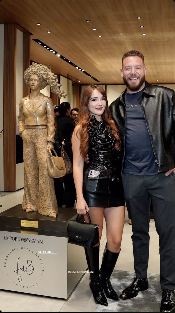 cz2309's tweet photo. El glow up que está teniendo @ElaineHaroMusic en serio, es de estudiarse.

Que guapa está #ElaineHaro
 
Elaine en el evento de Emporio Armani esta semana. https://t.co/rxVXUMhjDY