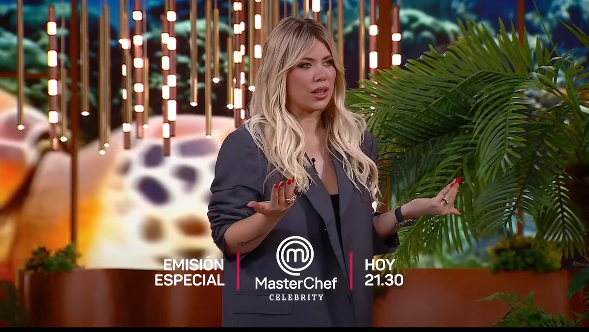 PtcRecargado's tweet photo. Hoy Viernes 21:30 Hs 
#MasterChefCelebrity 🧑‍🍳 
Emisión Especial 💥🔥
con @wanditanara https://t.co/1sAEBm6uva