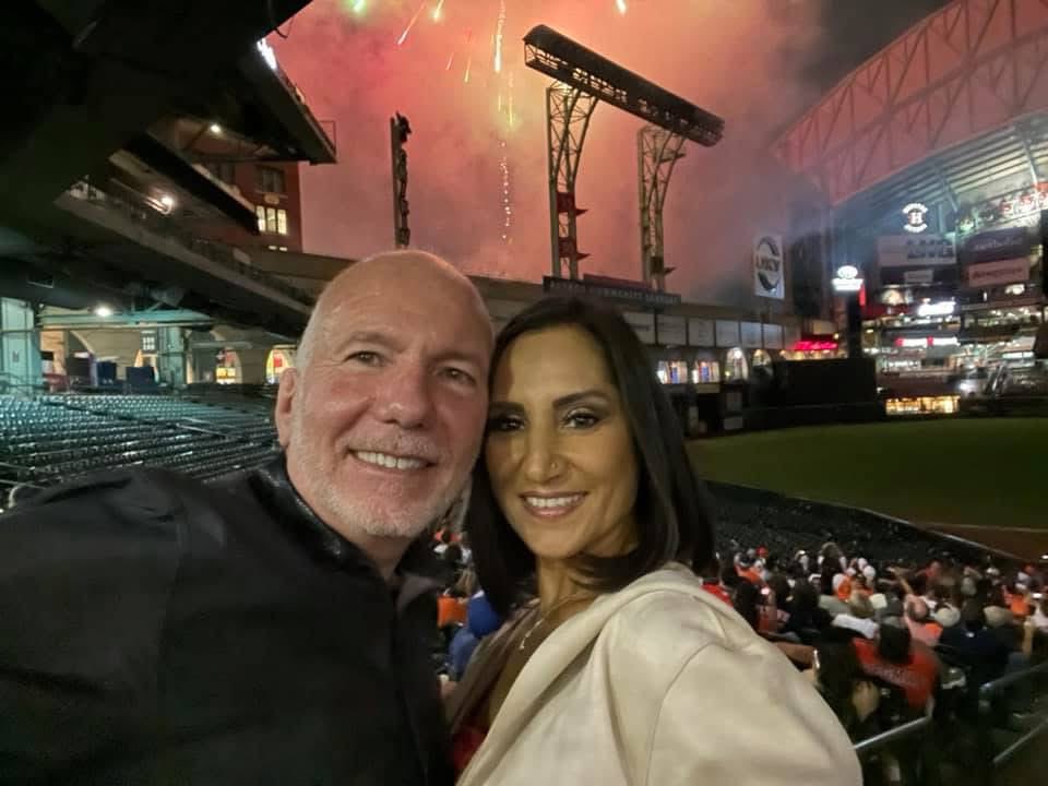 marxtango's tweet photo. Every time I kiss her fireworks emerge https://t.co/D8d1RwX0yc