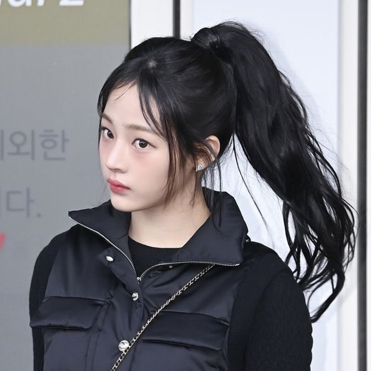 kangnother's tweet photo. minji is not ratjoon btw https://t.co/kLOFVbUGdA