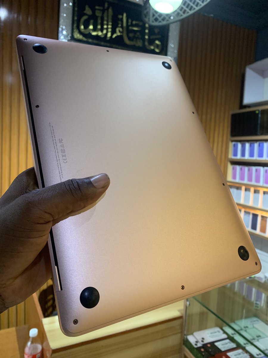 yaro2k's tweet photo. MacBook Air (13-inch 2019)
Display: 13.3-inch screen size
Two Thunderbolt 3 ports
Dual-Core Intel Core i5
Storage: SSD 256GB
Installed RAM: 8GB RAM
Excellent battery 🔋 
Backlit keyboard ⌨️
Price: DM🙏🏿 https://t.co/vQckEWYJVE