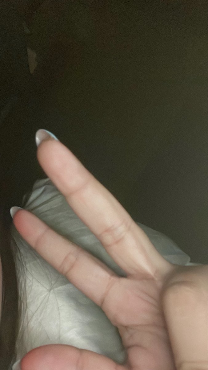 perritabastarda's tweet photo. ya prende, necesito escuchar sin fin de lucro en stream https://t.co/MnE9DZ3aSO