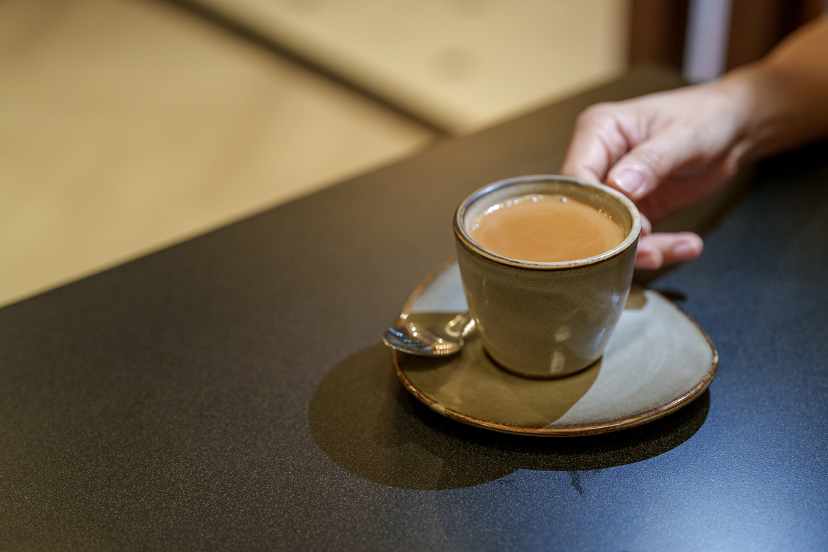 RileyMoxleu2's tweet photo. La jornada laboral se alarga Un café, una mirada por la ventana y listo: recarga energética en 2 minutos ， https://t.co/2Azgm2cPrh