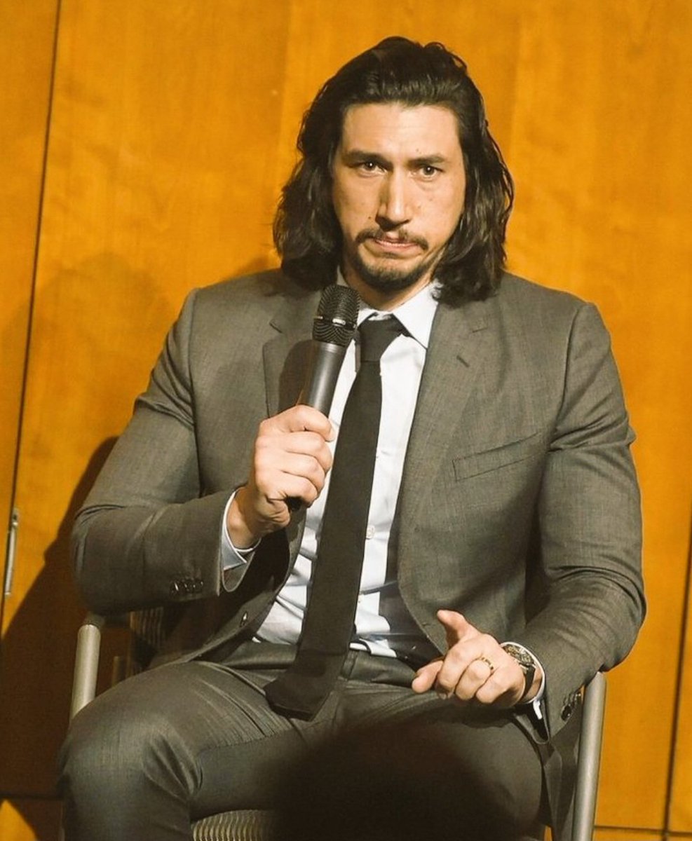 CreativLicense_'s tweet photo. When Clyde gets stern 👀 #AdamDriver https://t.co/putqafkddk