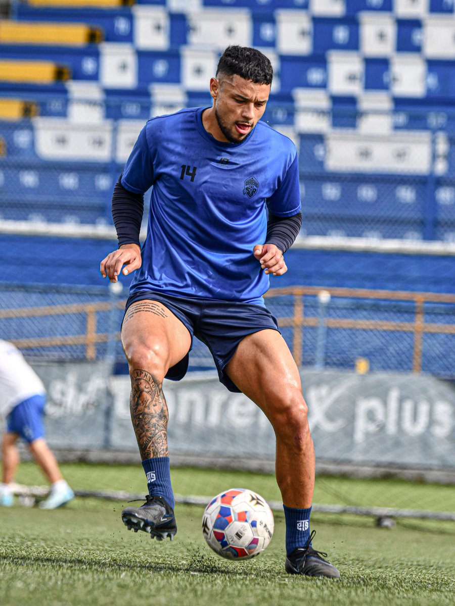 municipalpz's tweet photo. 𝐓𝐑𝐀𝐁𝐀𝐉𝐎 𝐃𝐄 𝐕𝐈𝐄𝐑𝐍𝐄𝐒 𝐂𝐎𝐌𝐏𝐋𝐄𝐓𝐀𝐃𝐎. ✅💪🏼⚽️

Seguimos, Guerreros. 😤⚔️💙🤍 https://t.co/0Sdd8Q80zb