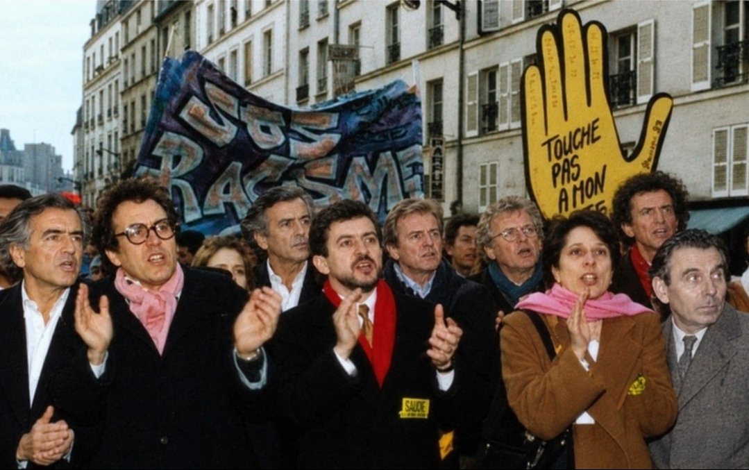 L_F_Saline's tweet photo. « Qui ne veut pas être négrifé est un fasciste à pendre... »

Louis-Ferdinand Céline 
Bagatelles pour un massacre.
1937. https://t.co/bBAALTsI4R