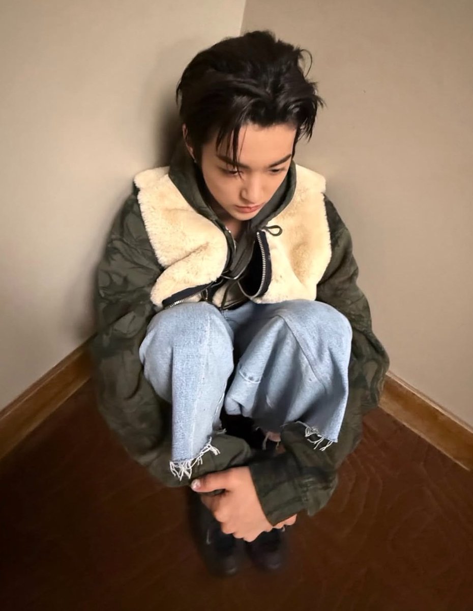 umnan0's tweet photo. 시험 끝나면 열트 할테니까..
나 썰지 말고 조굼만 기다려줘…
시험끝나고 내가 호다닥 뛰어올게🥲 https://t.co/A16UI5m4VR