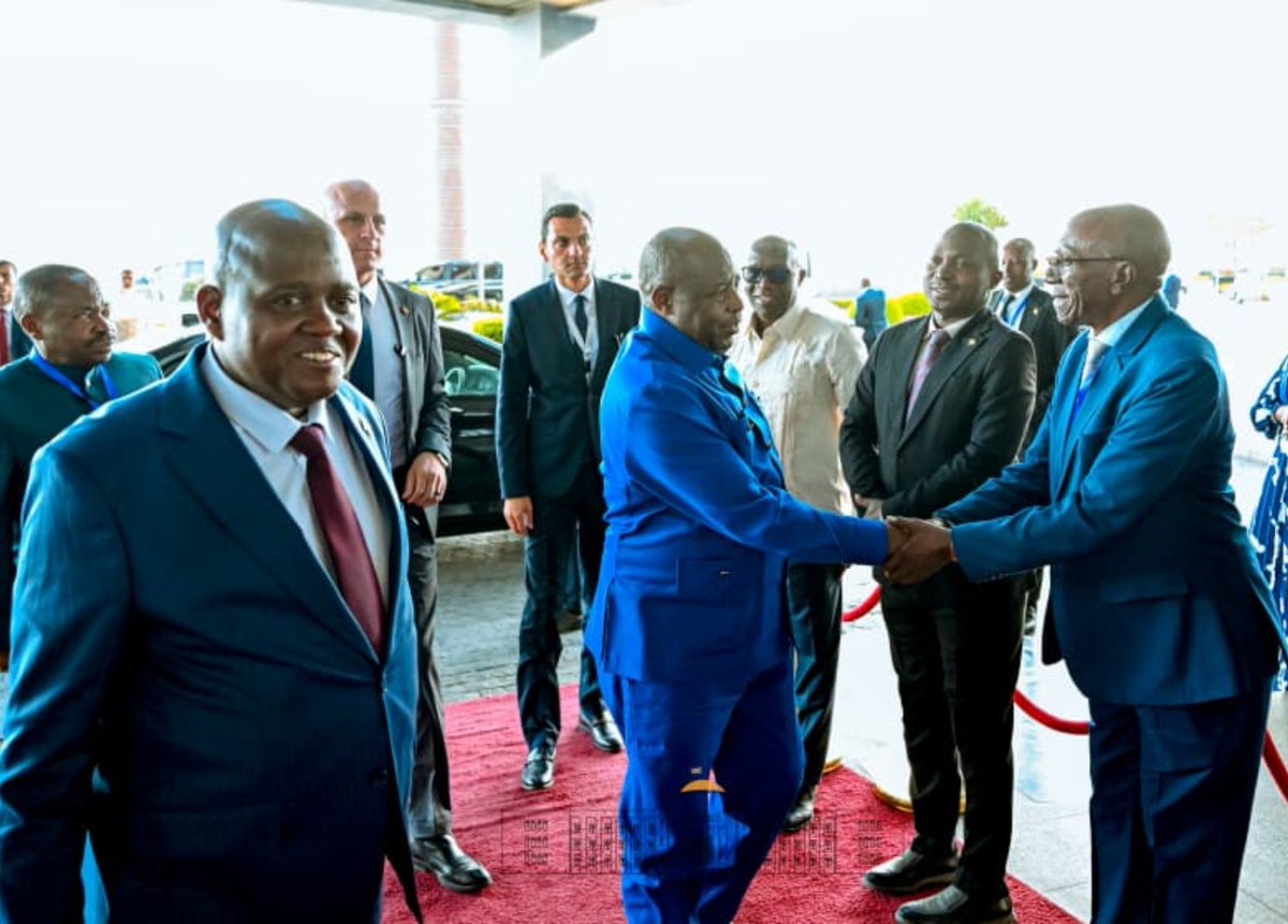 KwaNtare's tweet photo. Umukuru w'igihugu c'U #Burundi akaba n'Umukuru w'Ishirahamwe ry'Ubumwe bwa Afrika Nyenicubahiro Evariste #Ndayishimye yashitse kuri uyu wa gatanu igenekerezo rya 2 Gitugutu 2026 mu gihugu ca Misiri aho yitezwe kuzorongora inama mpuzabikorwa igira 8 y'ishirahamwe @_AfricanUnion , iyo nama ikaba yama iba hagati mu mwaka. Agishika ku kibuga c'indege ca El-Alamein, Nyenicubahiro @GeneralNeva, yakiriwe n'Umushikiranganji ajejwe ivy'akazi mu gihugu ca Misiri, Nyakubahwa Hassan  Radad.
