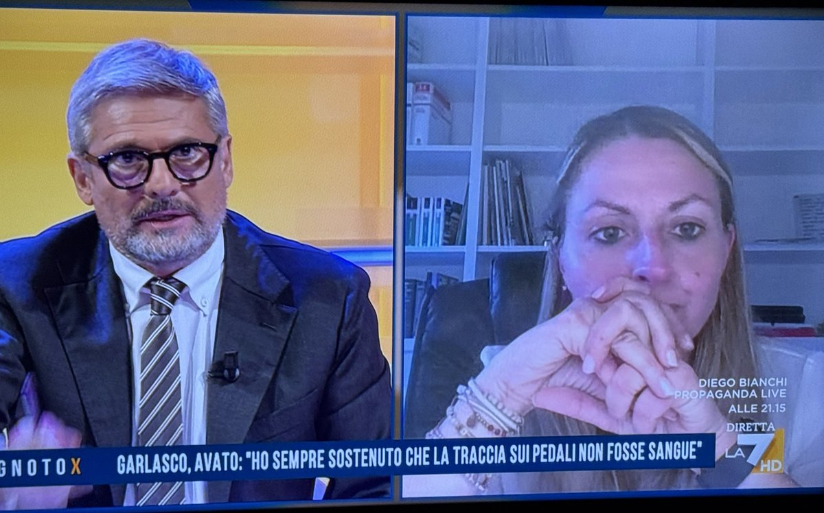 lizzybennet2025's tweet photo. Pino Rinaldi:
nel caso del mostro di Firenze c’erano fatti piu’ strani di #garlasco ma la storia 
dello scambio dei pedali della bicicletta 
è da MALATI MENTALI

✈️✈️✈️✈️

Giada trattiene una risata, noi…
Voliamo Altissimo!!! 😂😂😂 

@ignotox_ #ignotox https://t.co/hYMf5jSjzb