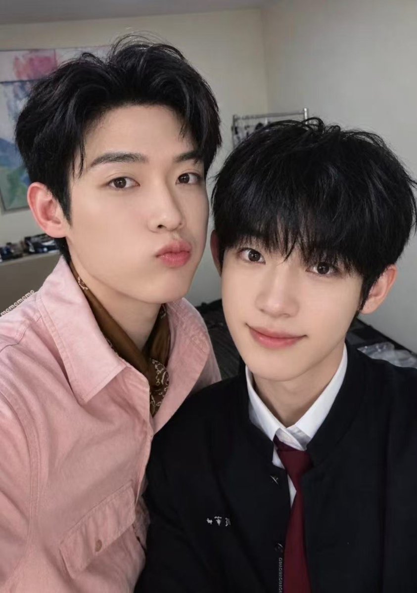qiruanyyy's tweet photo. 植时在巴黎一切顺利爱你们

YOONSIK SIWOO Pour Toujours
#YOONSIKSIWOOINPARIS https://t.co/cBOYaUqIAG