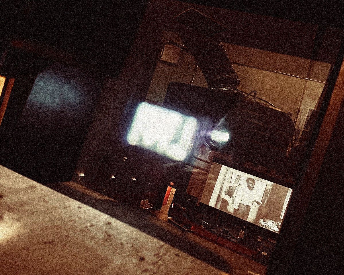 halationmovie's tweet photo. Behind the Scenes

The Salmar classic theatre and the ghost

@railactors @CassiniJohn @BirnsandSawyer @smartpostsound

#HalationMovie #HistoricTheatres #CinemaTreasures https://t.co/IPPwOV8SKP