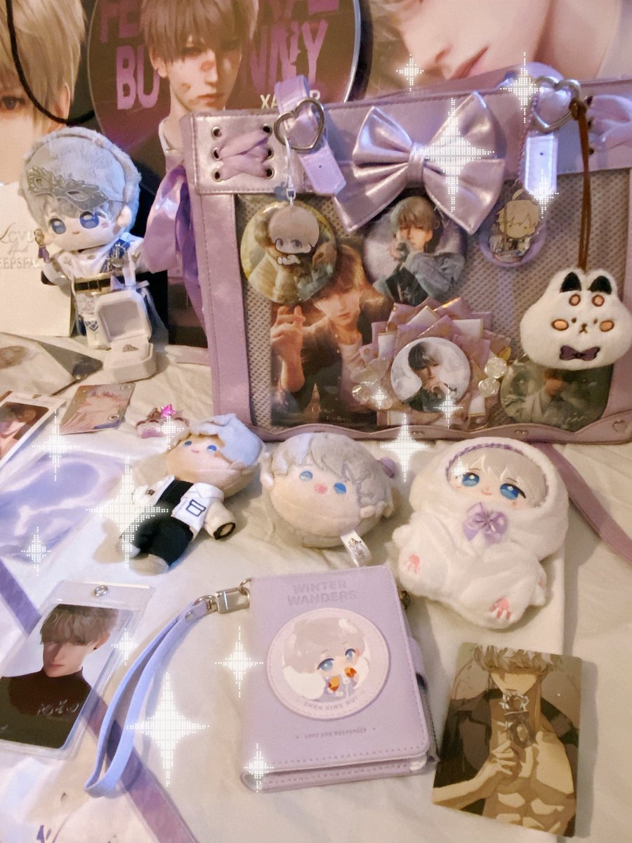 rabuponart's tweet photo. Hopefully the collection will keep growing 😭💜✨ 

#xavtovier #Xavier1016HappyBirthday #octovier #LoveandDeepspace https://t.co/LUuqMg9jJi