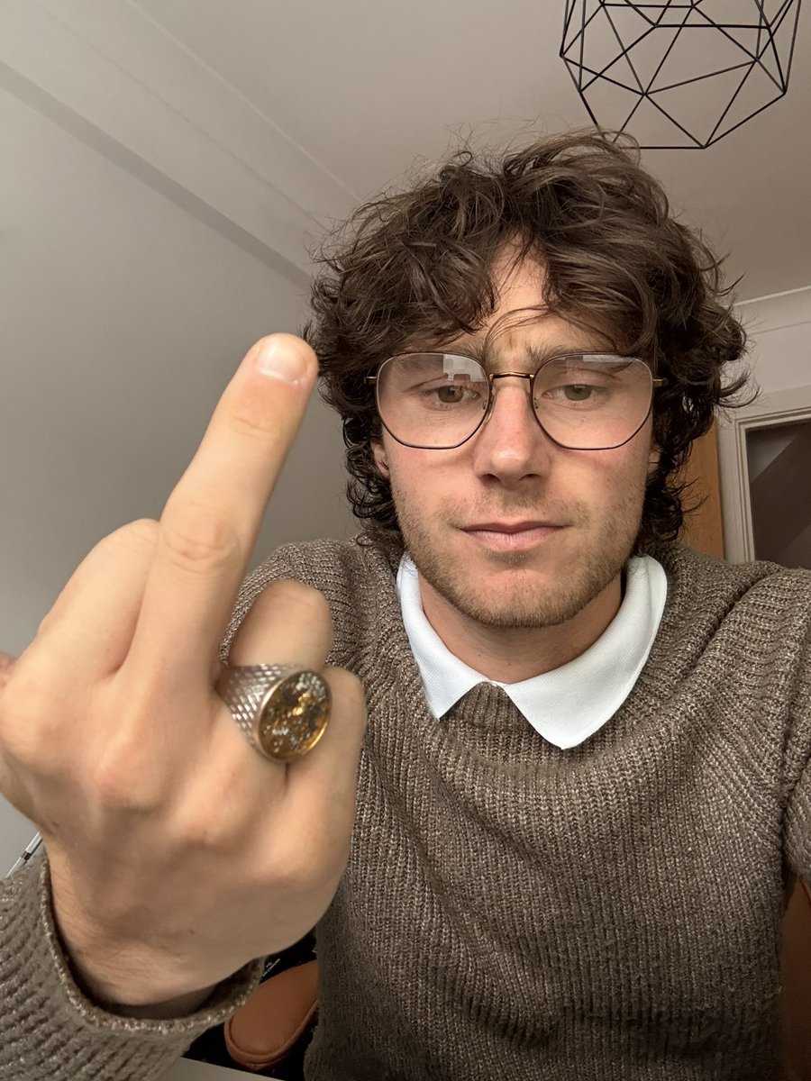 WalletRinserm's tweet photo. Coffee gifts on throne and you can join my telegram harem foot boys https://t.co/2DVg8v4vhs
