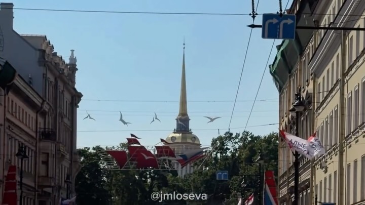 hsummer69's tweet photo. If you could change one thing in your life, what would you choose? Me—nothing. There were many mistakes, but each one led me here. But I do know where to go with kids. Yesterday we visited Smile Park on Bolshaya Morskaya and stayed for hours. https://t.co/18ciQy9pq8