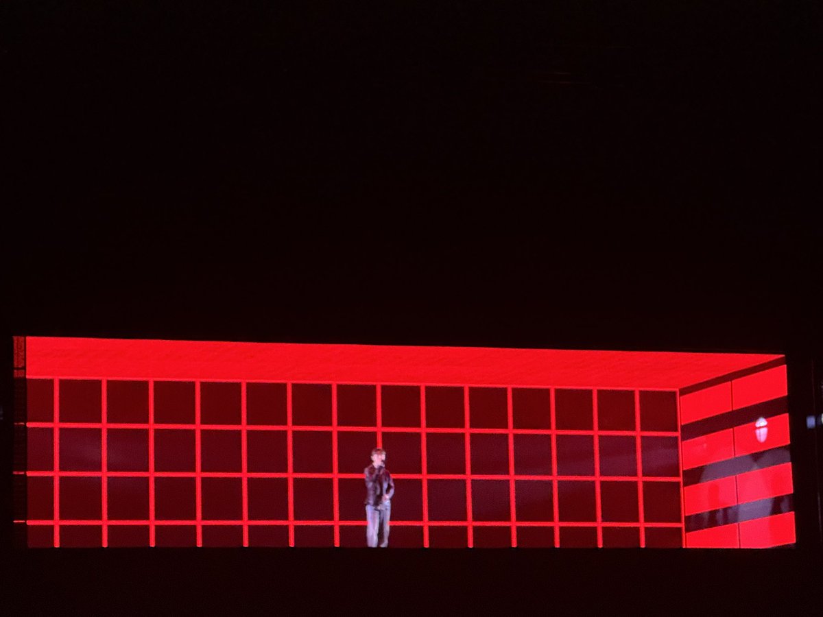 best_in_seoul's tweet photo. ไม่รู้จะเอาไปทัวร์ด้วยมั้ยแต่เวทีหน้าคือทำดีมากเลย 🥺 คอนสนุกมากๆๆๆ แบบมีอะไรใหม่ๆเต็มเลย เต้นเยอะมากกกกกเอาทุกแนวทั้งหล่อ เท่ และตลก555555 bg คือสวยหมดเลย คยองซูเก่งงง

#DAYOFF_INSEOUL
#도경수_데이오프_첫콘
#됴콘_첫콘_지금부터DAYOFF https://t.co/tuH1l0ivfr