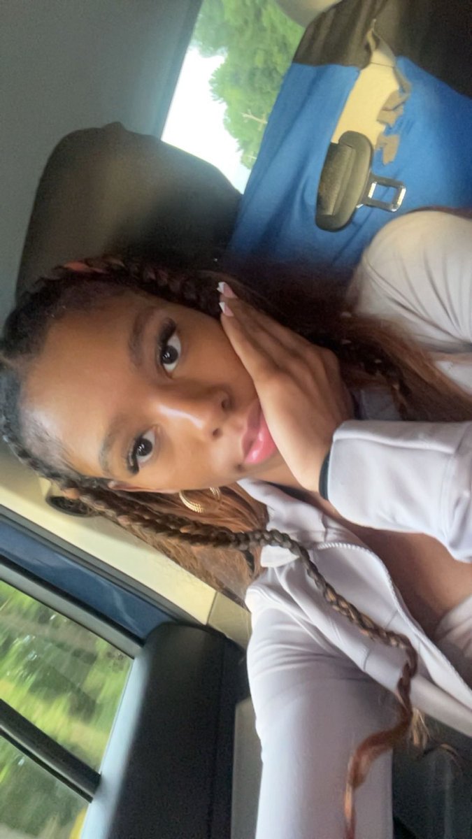 Chanelxxoxoo's tweet photo. #brownskin https://t.co/I1CsXtOizQ