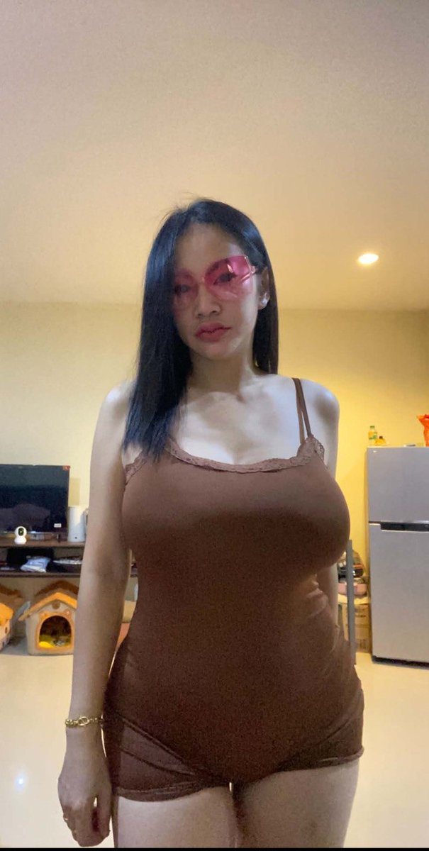 NancyHoSexy's tweet photo. My new SUNGLASSES !!!😍
Which one do You prefer? Left or right?
🥰🥰😘😘
https://t.co/HChnjrTUl6 https://t.co/O4uuAQCZQw