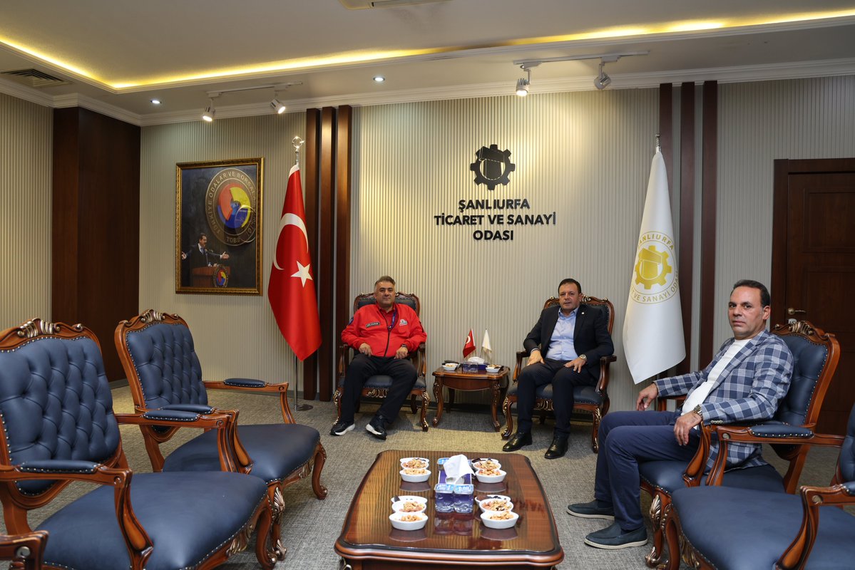 sanliurfatso's tweet photo. Türk Patent ve Marka Kurumu Başkanı Prof. Dr. Muhammed Zeki Durak; Yönetim Kurulu Başkanımız Mehmet Yetim ve Yönetim Kurulu Üyemiz Reşit Yıldız ile bir araya geldi.

Gerçekleştirilen görüşmede; Şanlıurfa’da markalaşma ve patent süreçlerinin geliştirilmesi, sınai mülkiyet hakları konusunda farkındalığın artırılması ve Türk Patent ve Marka Kurumu ile hayata geçirilebilecek iş birlikleri ele alındı.

Nazik ziyaretleri dolayısıyla Türk Patent ve Marka Kurumu Başkanı Prof. Dr. Muhammed Zeki Durak’a teşekkür ederiz.

@TURKPATENT @mzekidurak @mdoganyetim @serhatkrd @resityildiz063 @komiteleri @TOBBiletisim @RHisarciklioglu