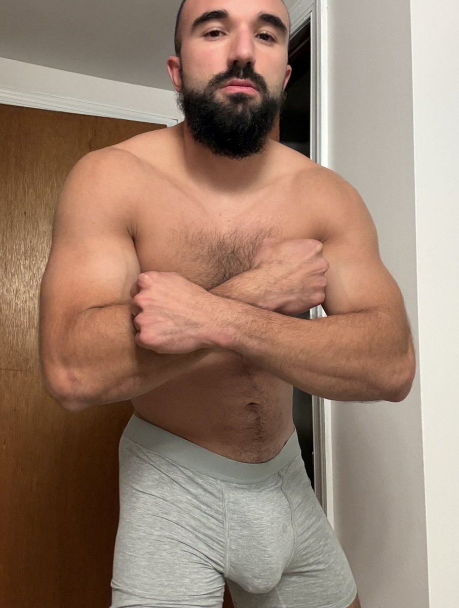 maxedoutfitnes's tweet photo. Checking in on the investment 

#explore #fitness #bros #jacked #gym #fitnesslife https://t.co/5WcbeezBeh