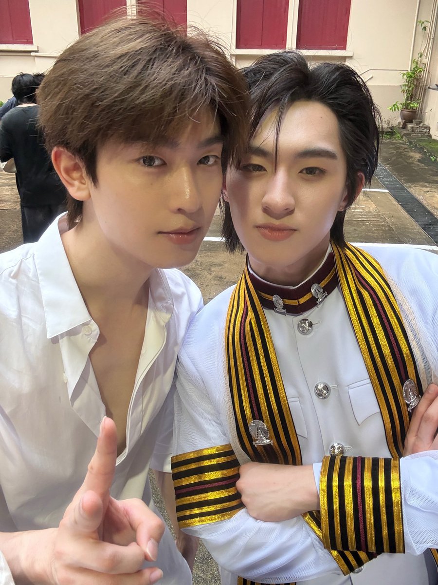 soodtmk's tweet photo. แม่บอกให้ตั้งใจเรียนเก็บ A มาฝากแม่
                   สับสนเลยเก็บหนุ่มตี๋ ABC กลับมาด้วย https://t.co/4um5AQepTn