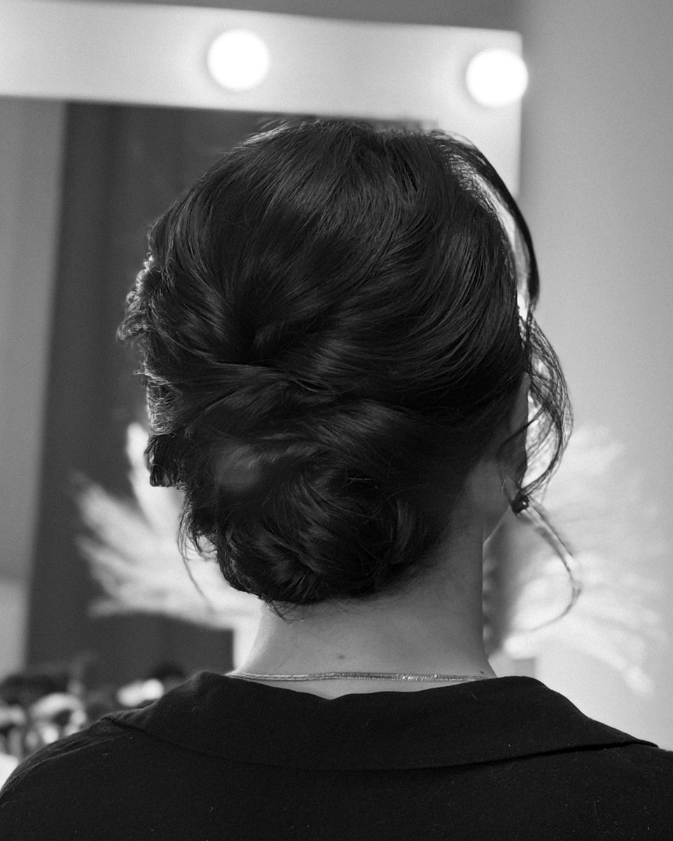 NestorBam's tweet photo. Low bun for the shortest hair

Hair @jazeera_makeuphair https://t.co/OOtDDVFTAt