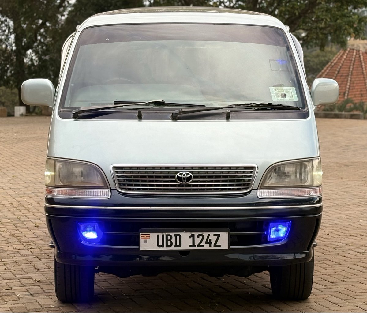 arnoldyosam's tweet photo. 🚐 2002 TOYOTA HIACE | 1KZ DIESEL

Reliable 1KZ diesel power, practical space and ready for business or family use.

💰 33M UGX — ON SALE
📞 0705176582 / 0765241678
📲 WhatsApp: https://t.co/iLRRG7AIMA

#ToyotaHiace #1KZDiesel #CarsUganda https://t.co/cg2G38mrFB