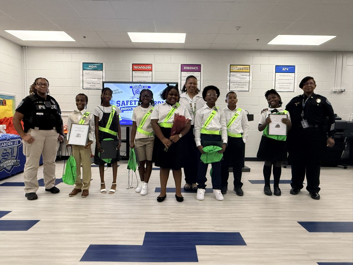 KGeducator8's tweet photo. Congratulations to our @SeabornLeeES newly inducted safety patrol members. @AlchemistofEDU @RonMaxwellFCS1 https://t.co/XsTlWlmv0M