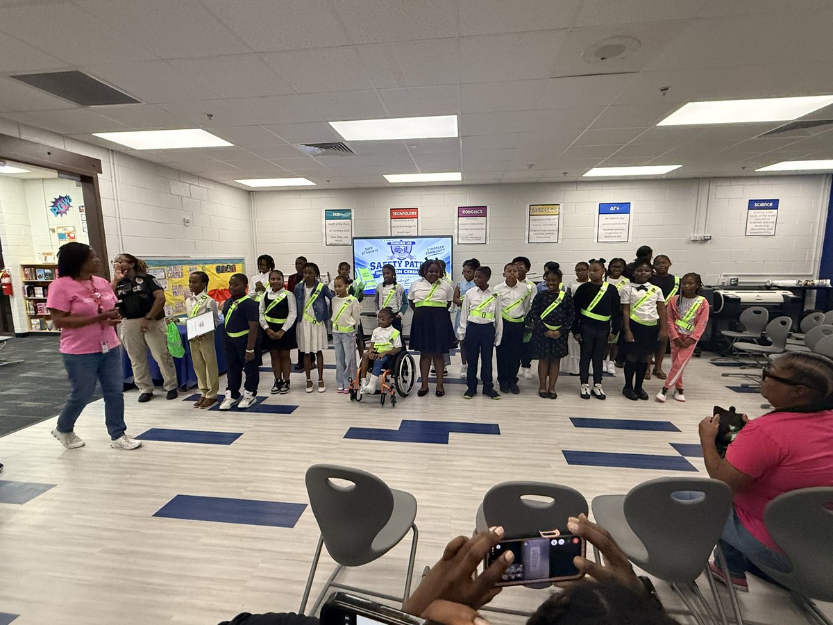 KGeducator8's tweet photo. Congratulations to our @SeabornLeeES newly inducted safety patrol members. @AlchemistofEDU @RonMaxwellFCS1 https://t.co/XsTlWlmv0M