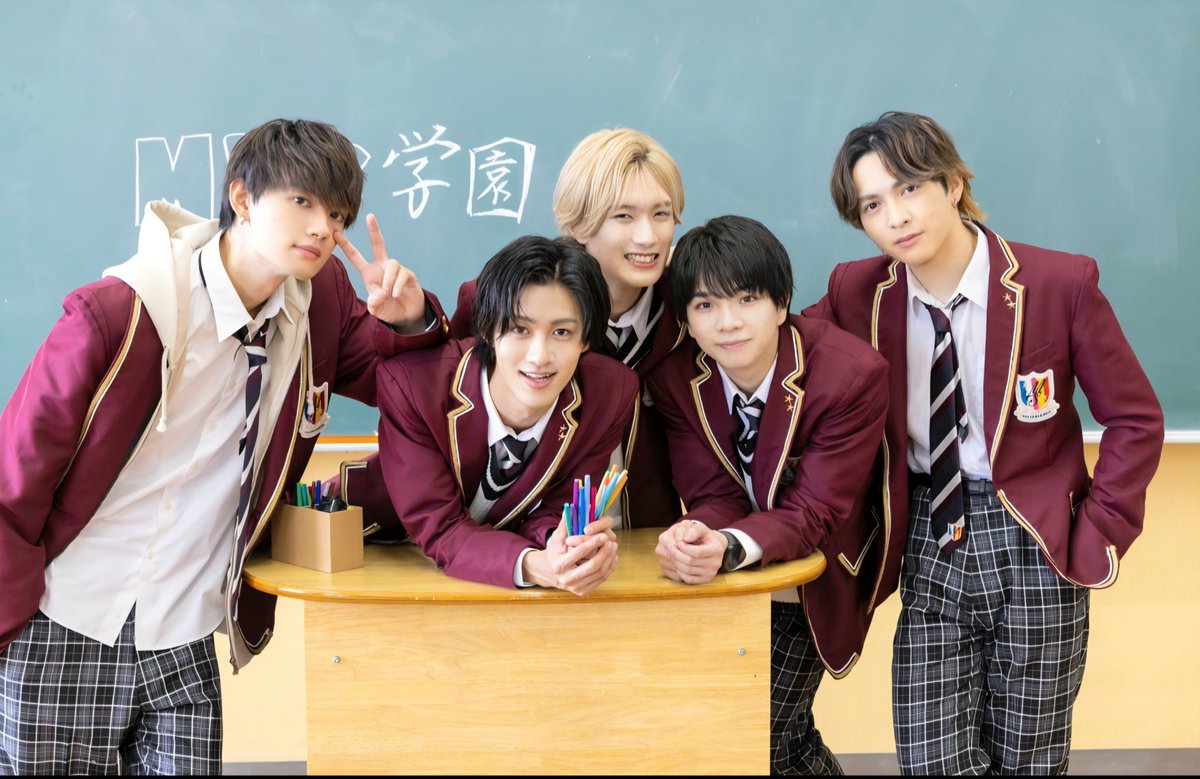 1urksx's tweet photo. いつまでたっても彼氏ができなかった理由これ

←3年間ずっと一緒だったクラスメイト
　　　→10年後の同窓会で再会 https://t.co/8X1WsnqSKc