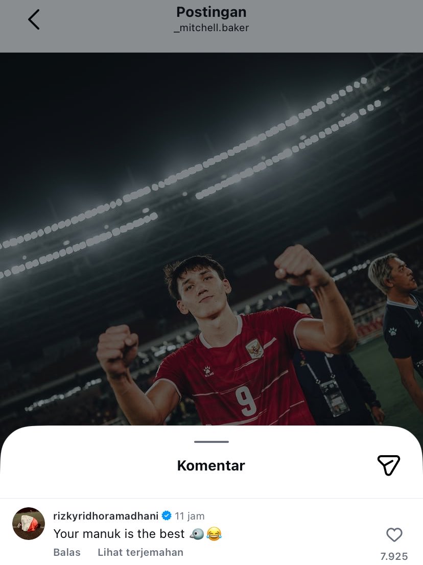 heyfannnnn's tweet photo. mba Shendy tolong banget sita hpnya si Ridho suamimu itu😭😭

siyalannnn banget dia komennya😭🙏🏻🙏🏻 https://t.co/WIAH5WDd8Q