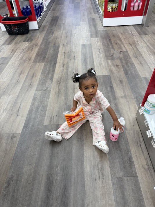 TaniaCB_11's tweet photo. My lovely daughter 🥰 https://t.co/aDFL3YPyv4