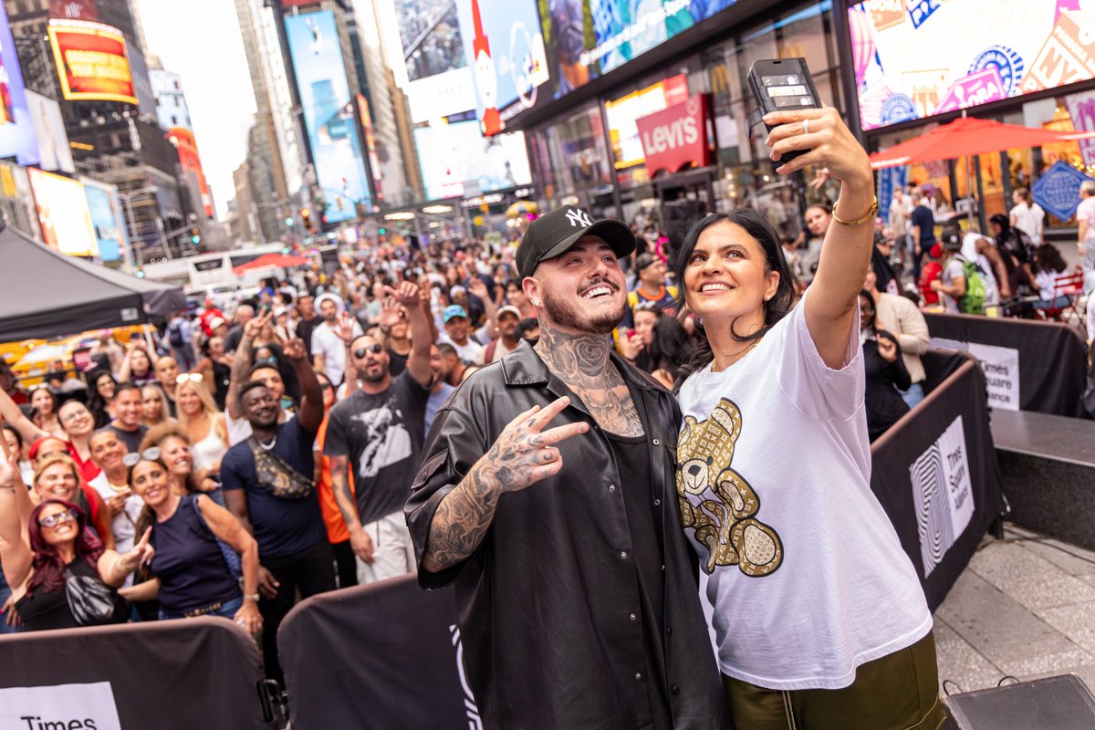 TimesSquareNYC's tweet photo. Our TSQ Live season was full of incredible live music, DJ sets, and dance classes! 🕺🎶🪩 Thank you @nasdaq for supporting live performances in the plazas of #TimesSquare 🌟 See you next summer! 

#NYC #TSQLive #NYCFreeEvents #NewYork

📸: Michael Hull https://t.co/DJGdODEyyY