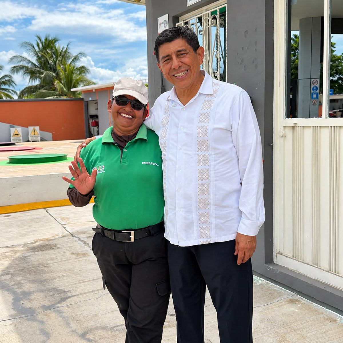 salomonj's tweet photo. Saludé a mi amiga Margarita Aguilar Ortiz, de camino a Santiago Jocotepec. https://t.co/lBdcWmHXDQ