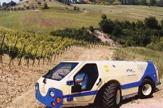 QuirkyRides's tweet photo. Andreoli Atom Crop Sprayer

Specialty farm equipment built by the Italian machinery maker Andreoli. #Quirky #Ride https://t.co/9x2BHbi8jE