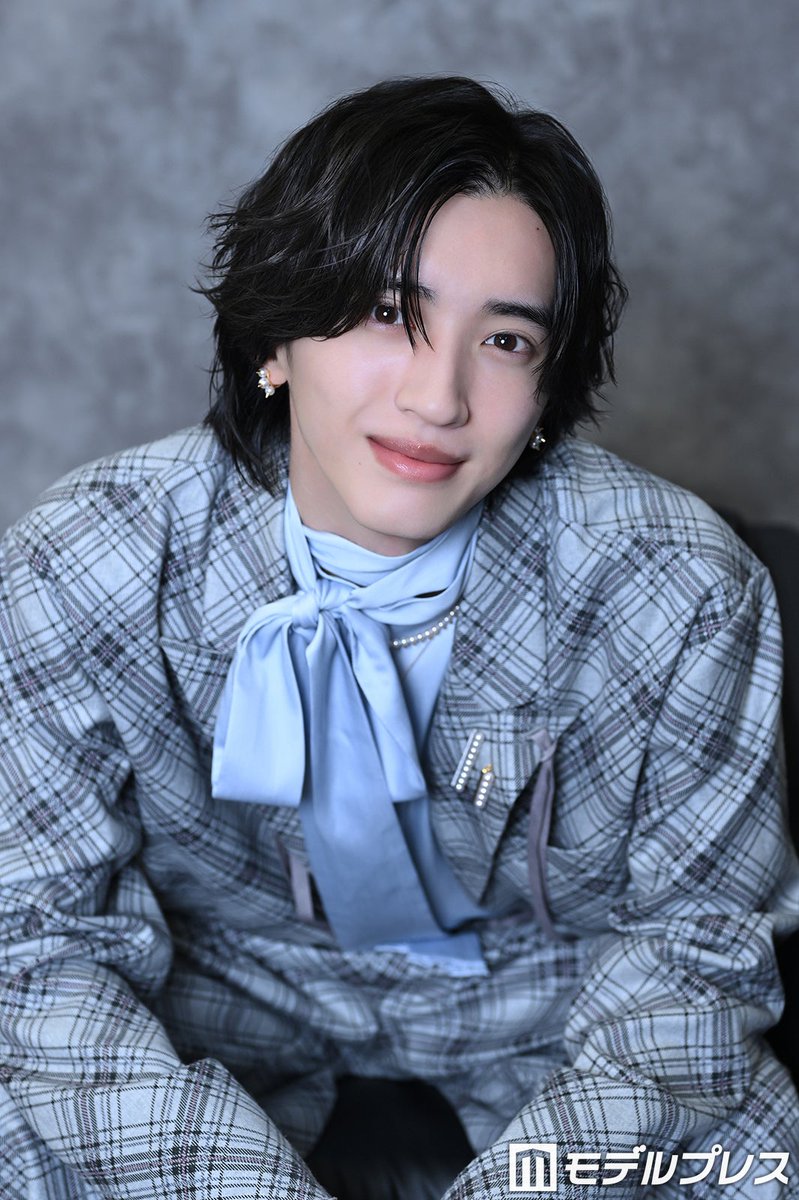 modelpress's tweet photo. ◤なにわ男子・道枝駿佑インタビュー◢

「俺スカ」から7年、“女装の進化”語る
圧倒的ビジュアルも「女性陣の輪に入れない」

ACEes深田竜生の女装の感想も聞いてみた
「可愛かったと思いますよ（笑）」
https://t.co/2Fq5Lv4Ibr

「M.I.S.S.I.O.N. 歌劇な潜入捜査官」
Prime Video独占配信中🎥

#ミッション歌劇 ▷みっちー