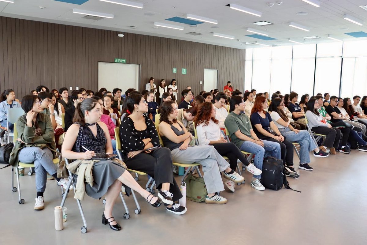 sergio_fajardo's tweet photo. Estoy en México retomando mis actividades en el Tec de Monterrey y haciendo una de las cosas que más me apasionan: enseñar.

En Querétaro he conversado con estudiantes, académicos y líderes de la ciudad sobre educación, liderazgo, urbanismo y transformación social.

También he conocido proyectos que están pensando cómo construir mejores ciudades desde la innovación, la participación y el trabajo colectivo.

@TecdeMonterrey