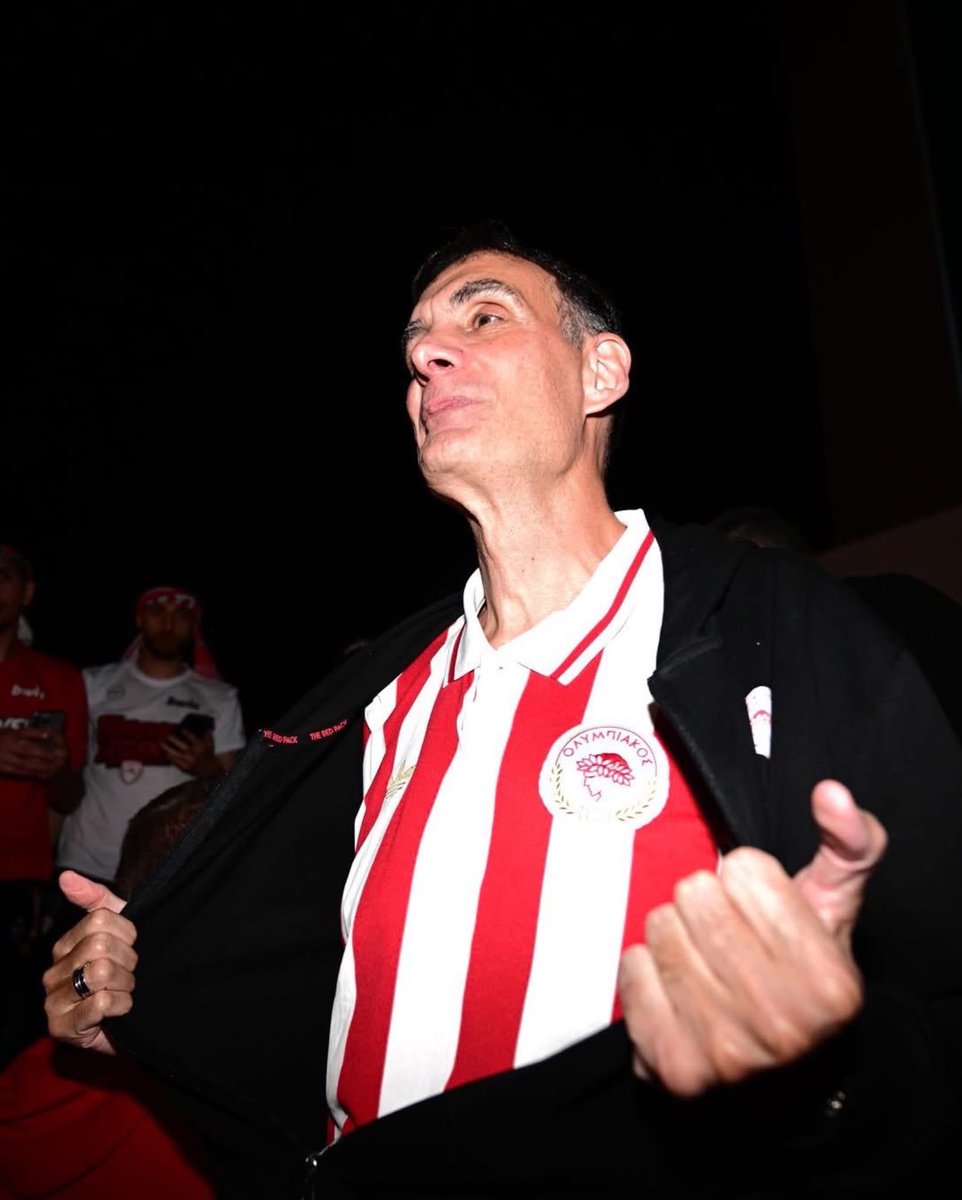 Panagiotistsig7's tweet photo. @Olympiacos_BC https://t.co/n6LCEAvjQd