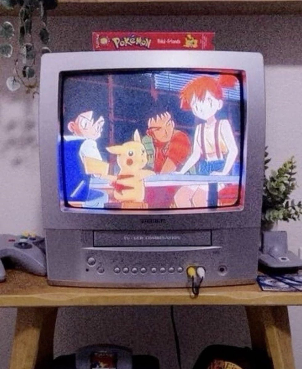 pokemon_twts's tweet photo. Back when times were simple https://t.co/BMTpz6VMnF